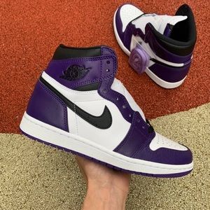 Jordan 1 Retro High Court Purple New Size 9.5